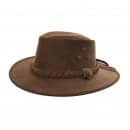 Chapeaux en cuir